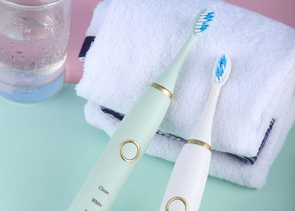 電動(dòng)牙刷充電要多久？電動(dòng)牙刷充電時(shí)，必看！