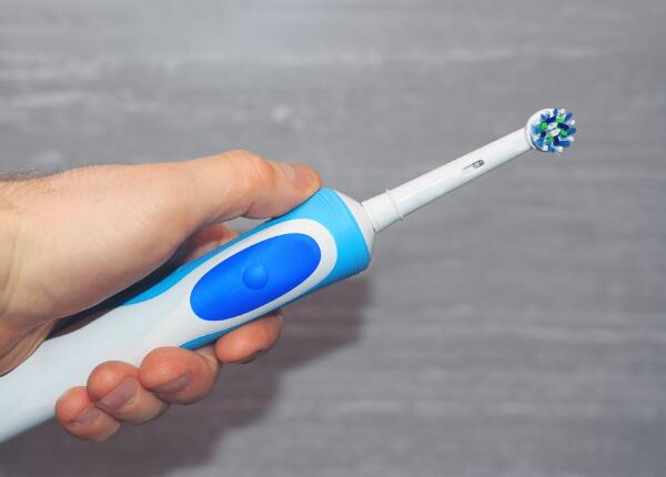 電動牙刷選購方法：優(yōu)質電動牙刷的三大挑選技巧，建議收藏