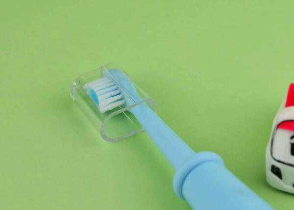 兒童電動(dòng)牙刷選擇：兒童電動(dòng)牙刷這樣選！不怕寶寶刷不好牙！