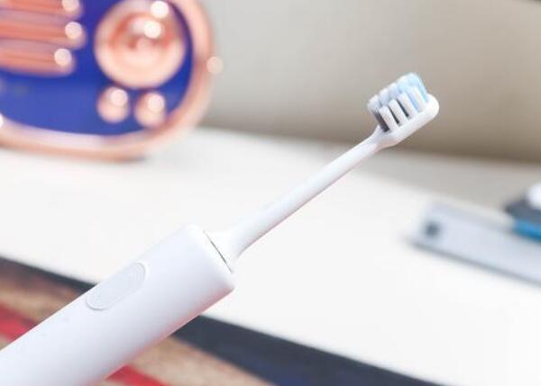 電動(dòng)牙刷正常價(jià)格是多少？從入門到高端，揭秘牙刷市場(chǎng)行情