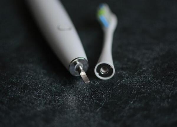 怎么樣使用小米電動(dòng)牙刷？小米電動(dòng)牙刷使用正確方法分享